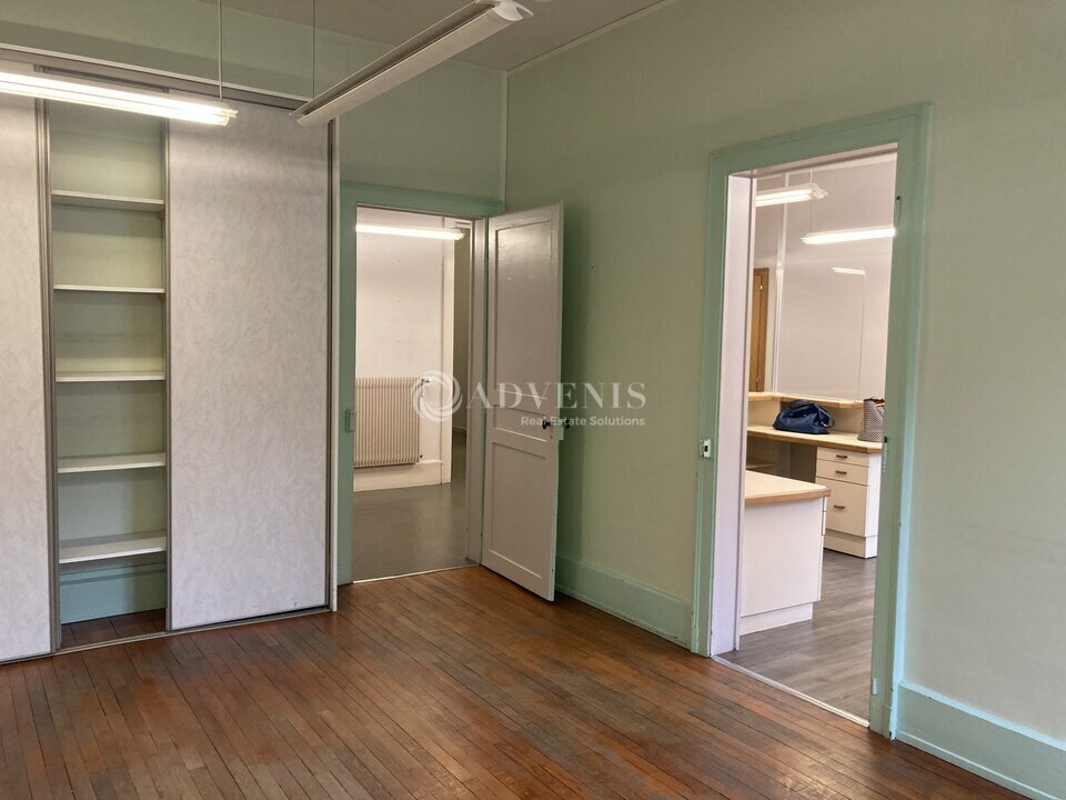 Office in Épinal for lease Interior Photo- Image 1 of 7