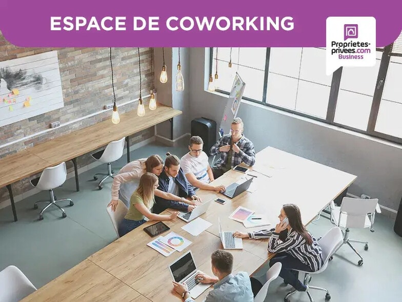 Office in Grimaud for lease - Interior Photo - Image 1 of 4