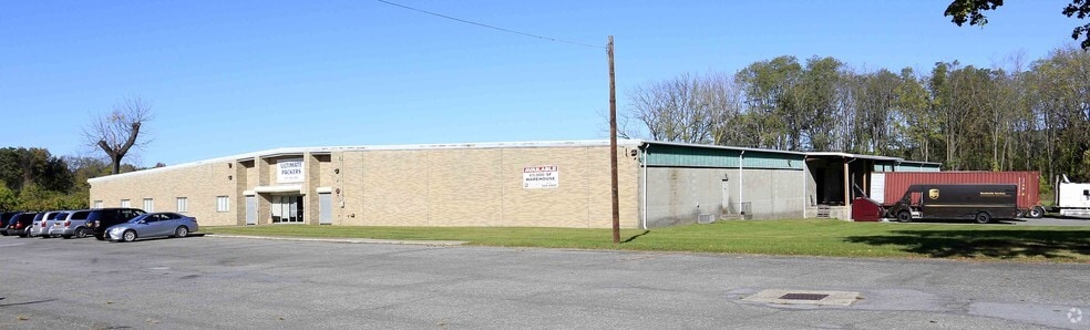 106 Pierces Rd, Newburgh, NY for sale - Building Photo - Image 2 of 12