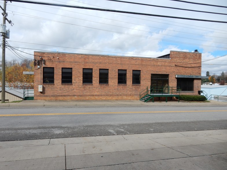 1114 Speedway Ave, Fairmont, WV for lease - Building Photo - Image 1 of 15