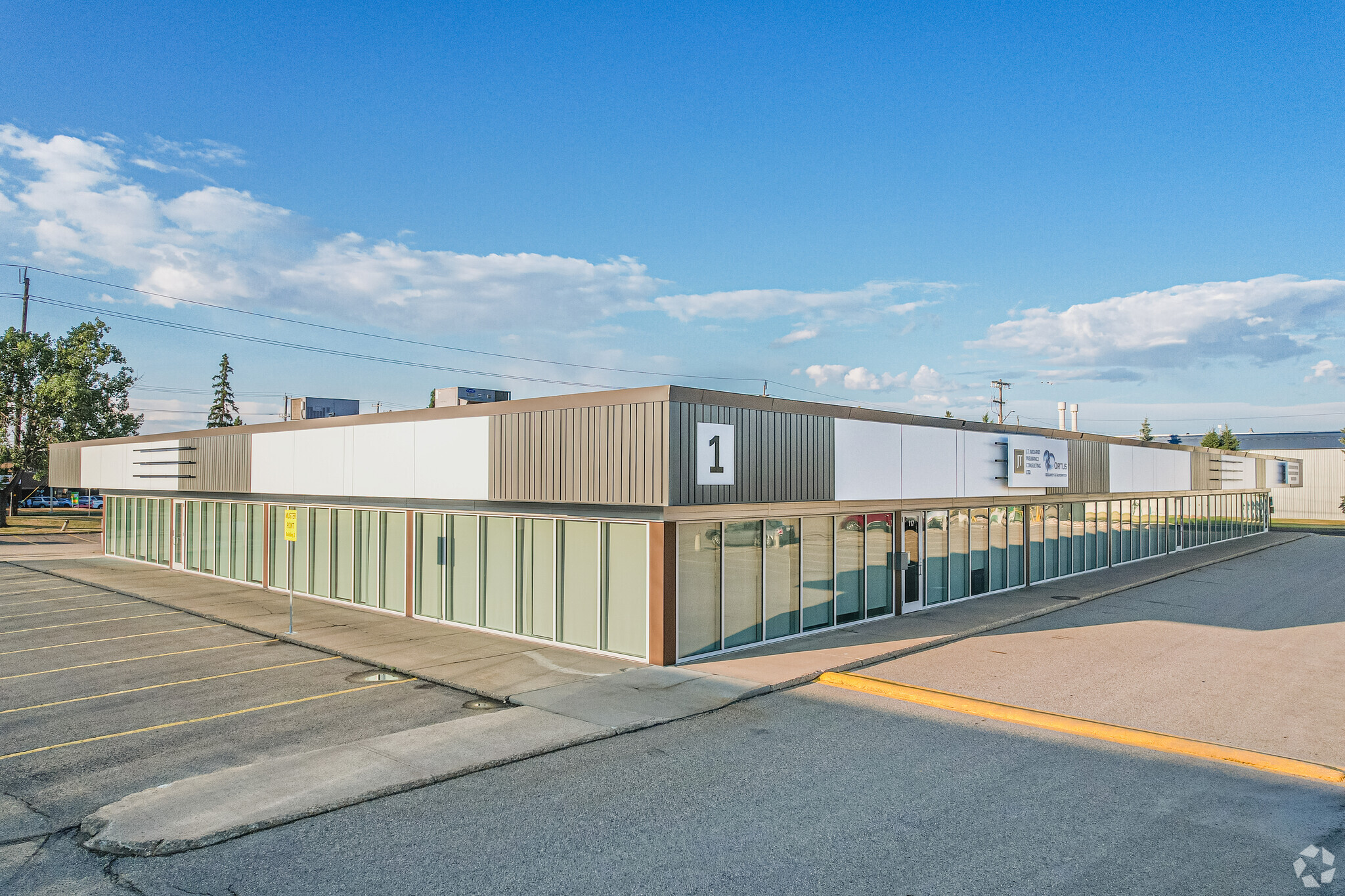 8905 51 Ave NW, Edmonton, AB for lease Building Photo- Image 1 of 5