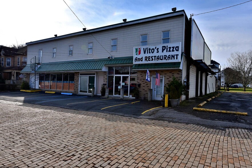 104 Park Blvd, Clarksburg, WV for sale - Primary Photo - Image 1 of 14