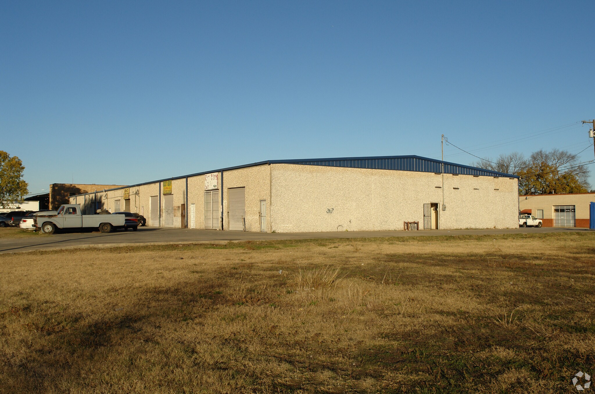 202 Comstock St W, Dallas, TX for sale Primary Photo- Image 1 of 1