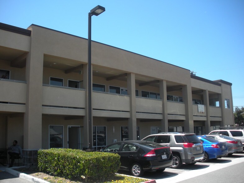 17931 17971 Beach Blvd Huntington Beach Ca 92647 Office Space