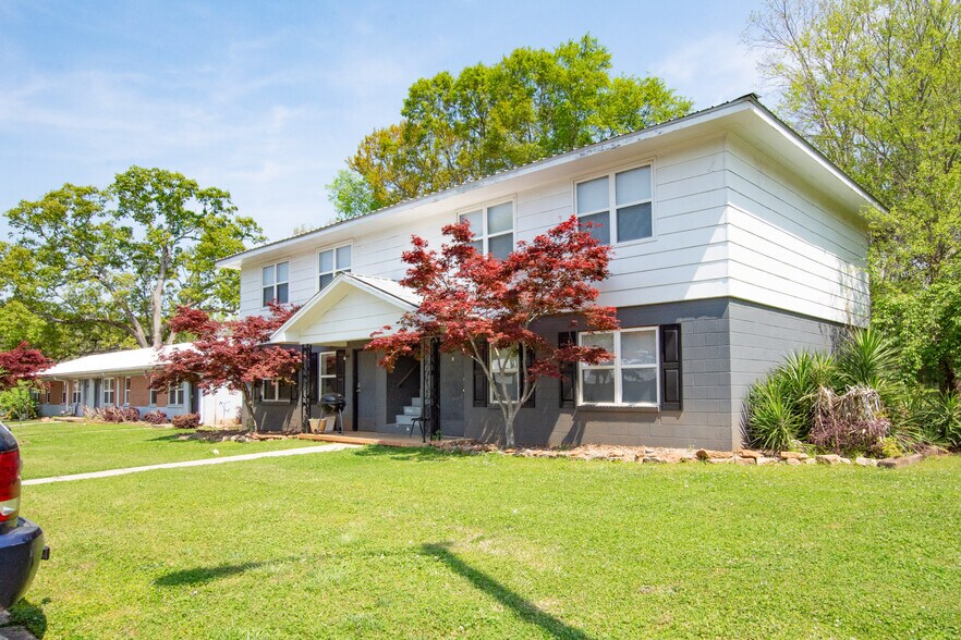 820860 Sunset Dr, Athens, GA 30606