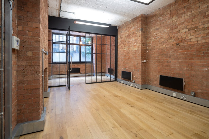 10-11 Archer St, London for lease - Building Photo - Image 2 of 6