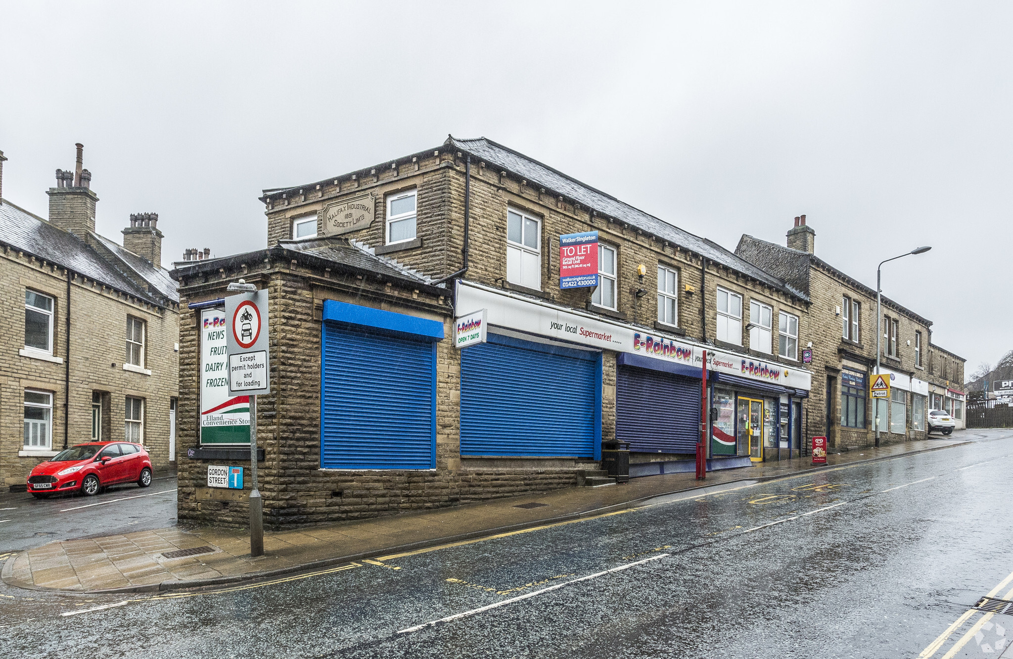 7 Victoria Rd, Elland for lease Primary Photo- Image 1 of 6