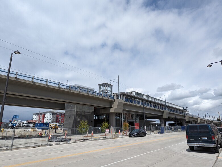 24426 Pacific Hwy S, Kent, WA for sale - Building Photo - Image 1 of 5