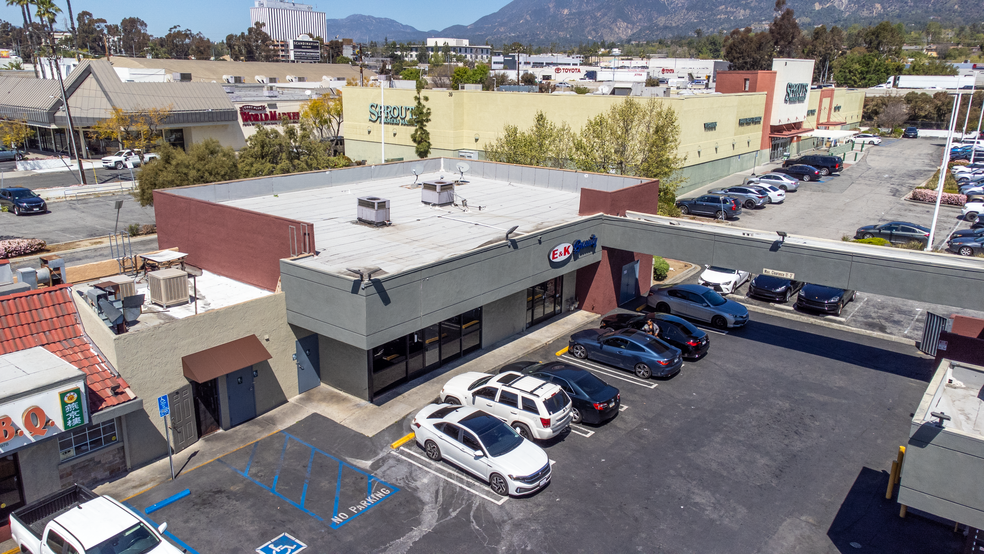 3681-3689 E Colorado Blvd, Pasadena, CA for lease - Building Photo - Image 2 of 11