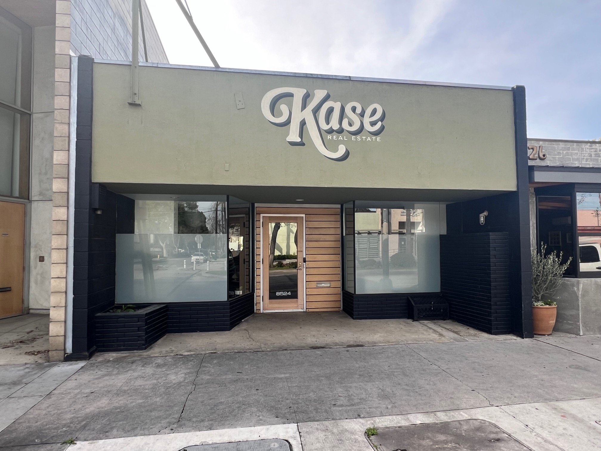 8524 Washington Blvd, Culver City, CA for lease Building Photo- Image 1 of 15