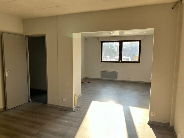 17 Route De Brumath, Vendenheim for lease - Building Photo - Image 3 of 15