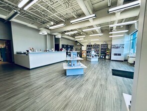 11350 119 St NW, Edmonton, AB for lease Interior Photo- Image 2 of 17