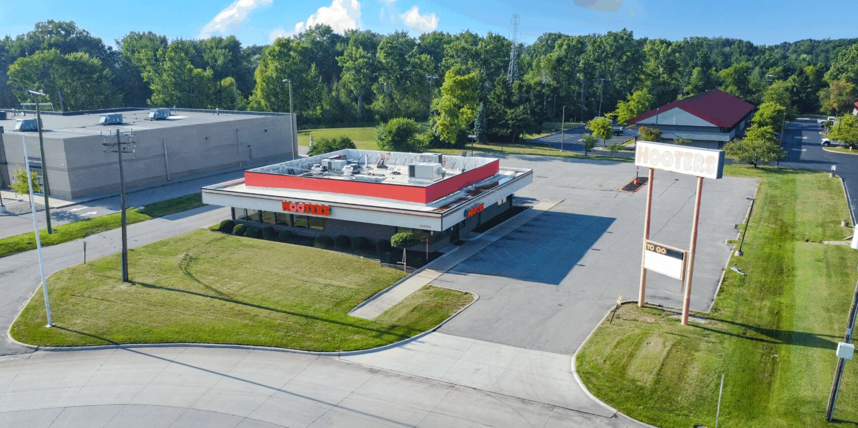 21250 Eureka Rd, Taylor, MI for lease Building Photo- Image 1 of 6