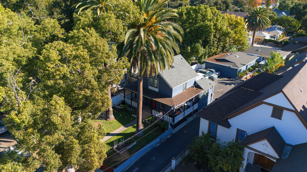 926 N Summit Ave, Pasadena, CA for sale - Building Photo - Image 3 of 11