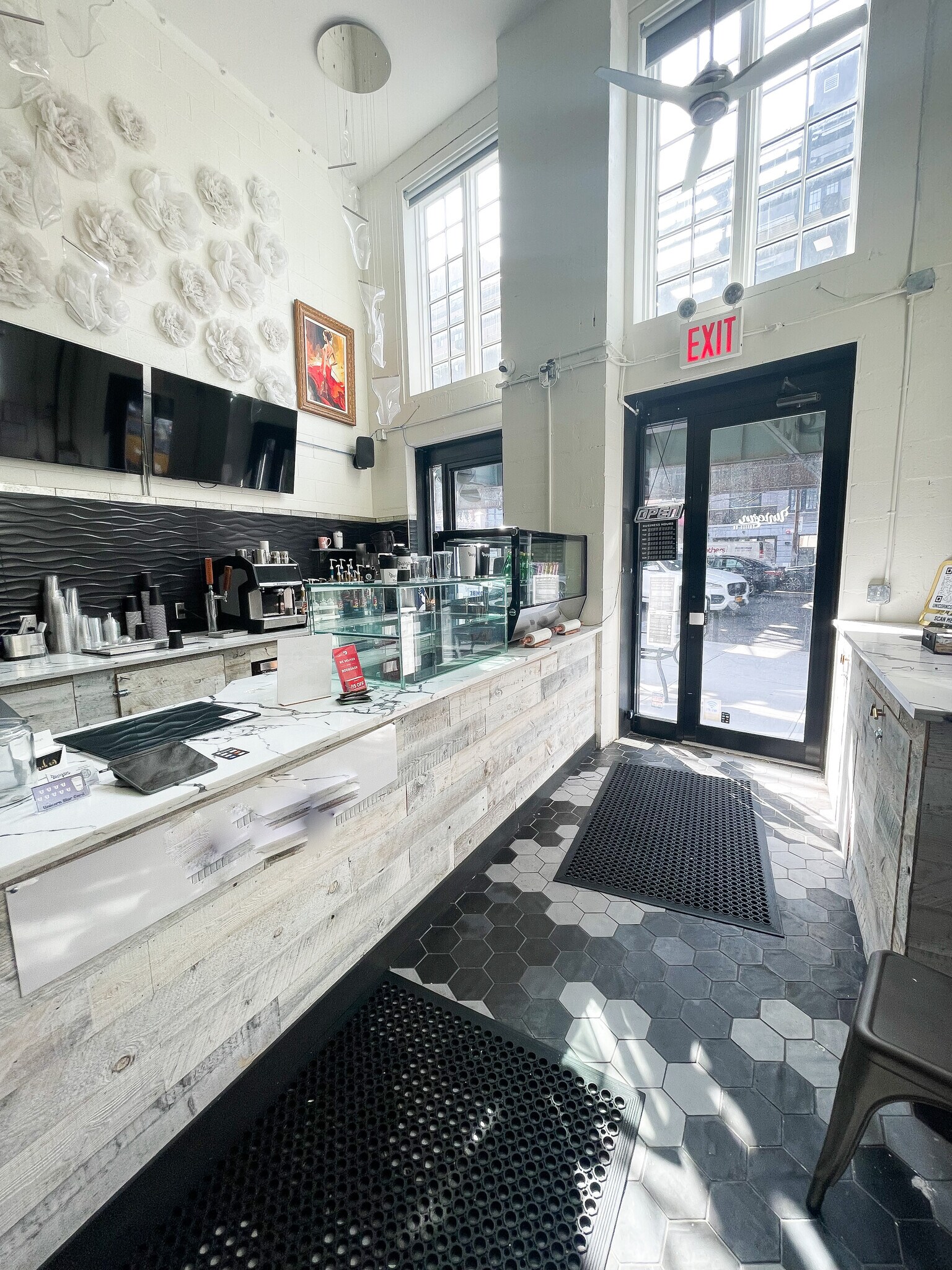 2531 31st St, Astoria, NY for sale Interior Photo- Image 1 of 1