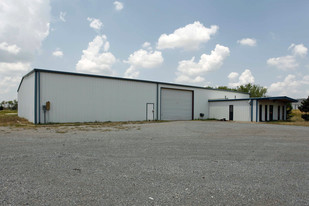 3000 12th Ave NW, Norman OK - Warehouse