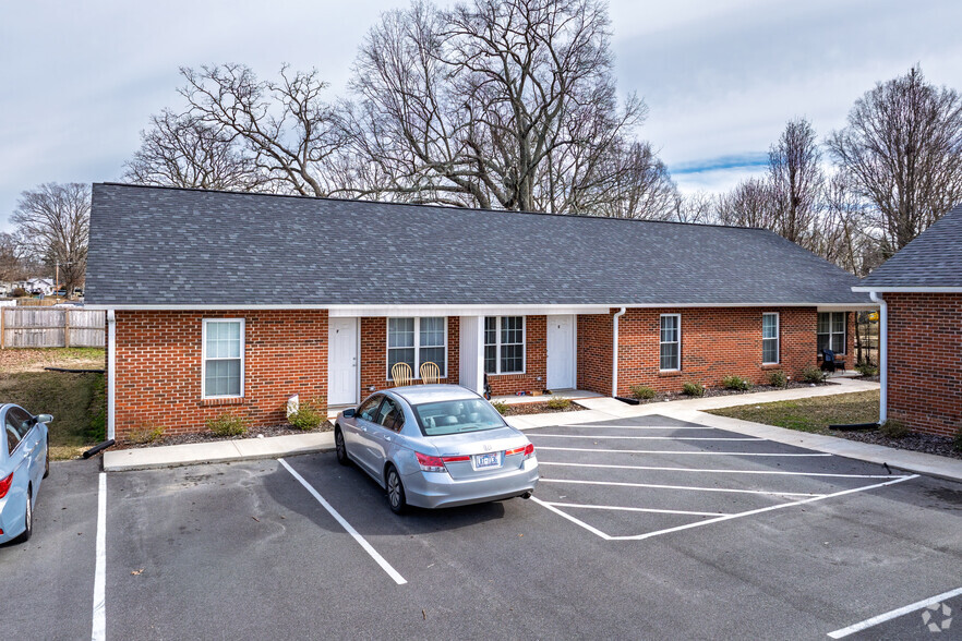 729 Fisher Ferry St, Thomasville, NC for sale - Building Photo - Image 2 of 4