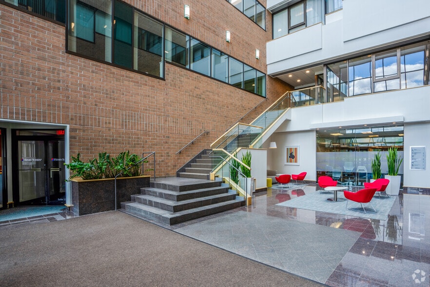 293 Boston Post Rd W, Marlborough, MA for lease - Building Photo - Image 3 of 16