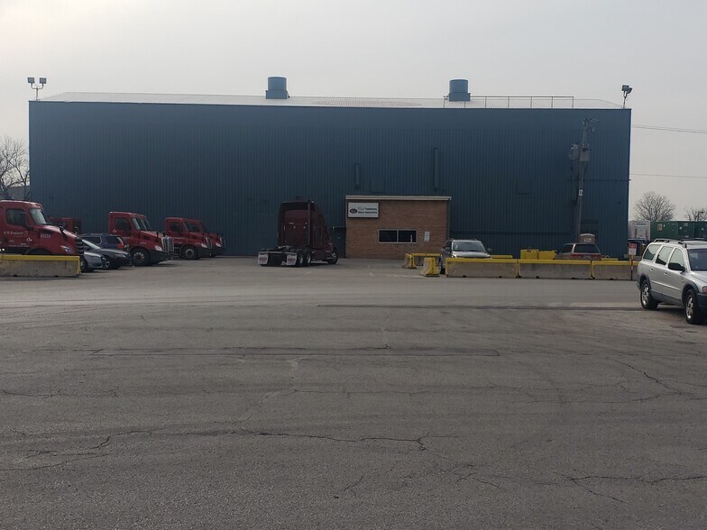 5300 S Joliet Rd, McCook, IL 60525 Cub Terminal