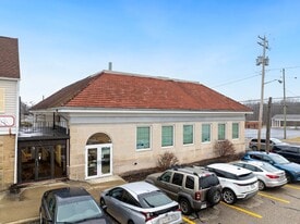 9777 Ravenna Rd, Twinsburg OH - Drive Through Restaurant