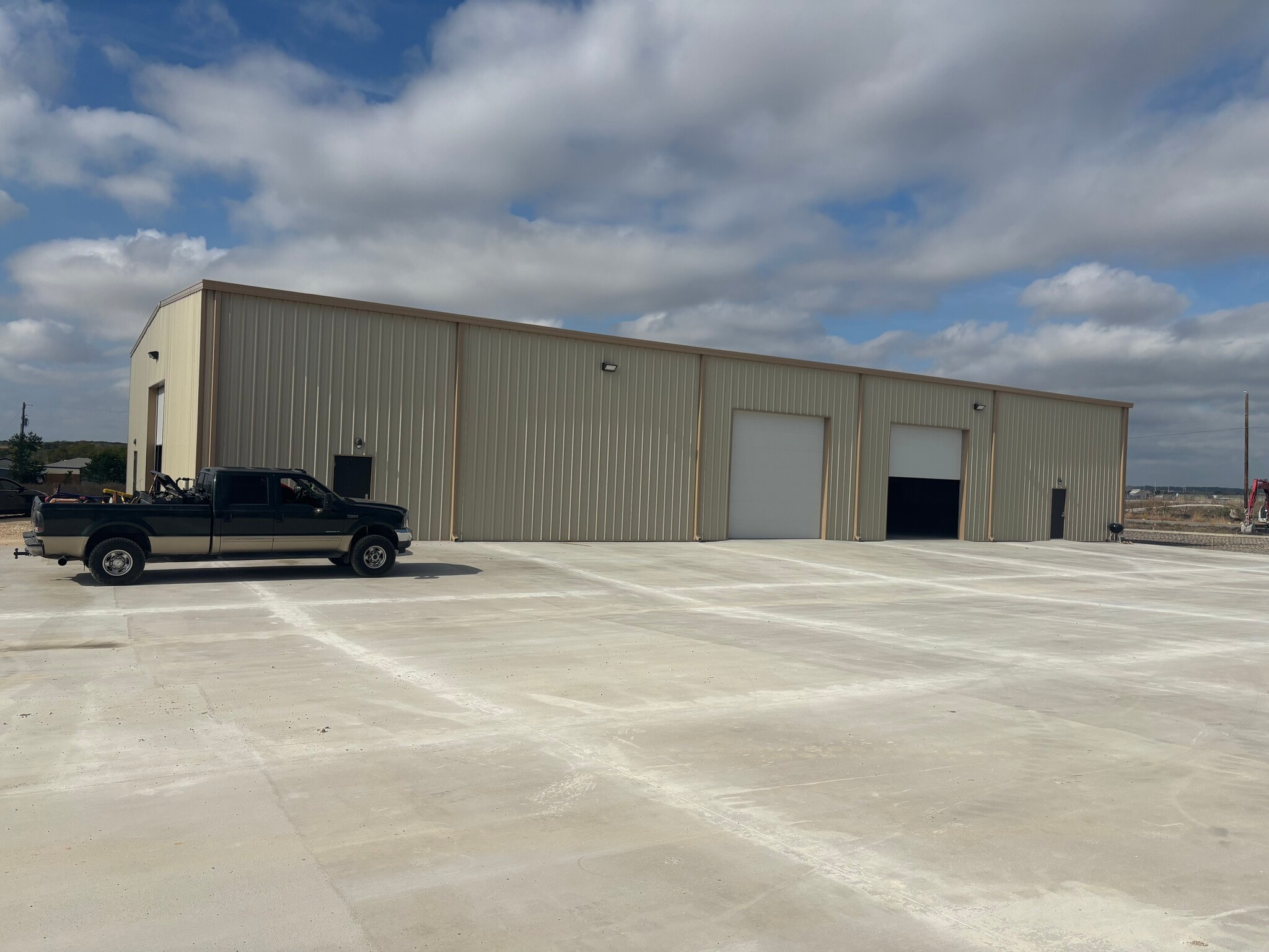 764 Soechting Rd, New Braunfels, TX for lease Interior Photo- Image 1 of 4