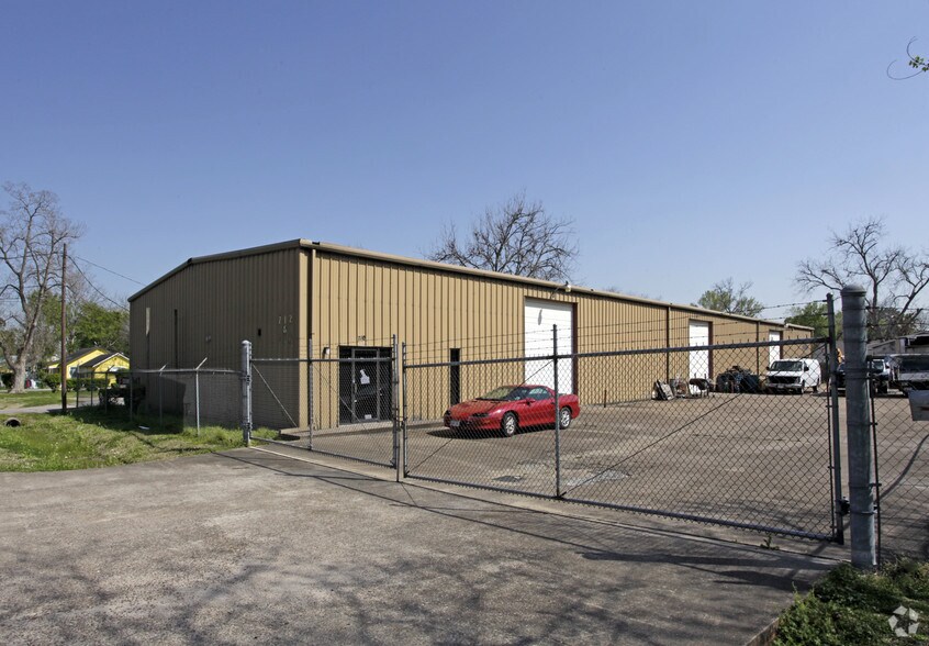 710712 Sunnyside St, Houston, TX 77076