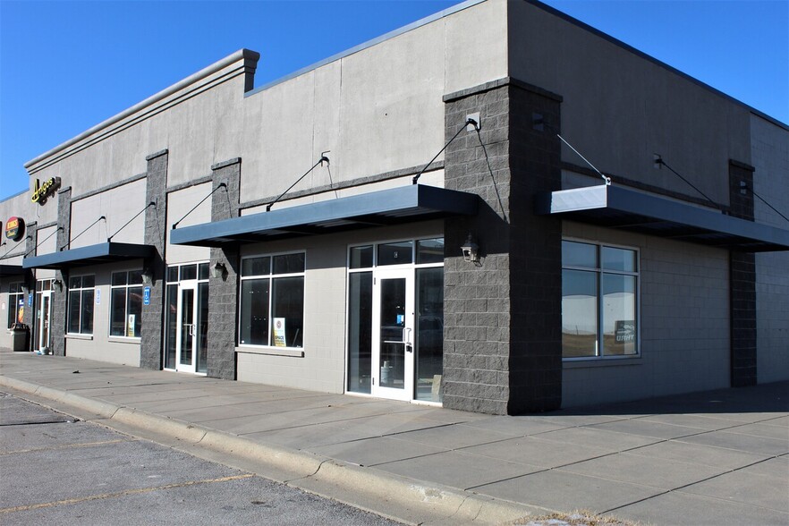 4750 W Huntington Ave, Lincoln, NE for lease - Building Photo - Image 3 of 4