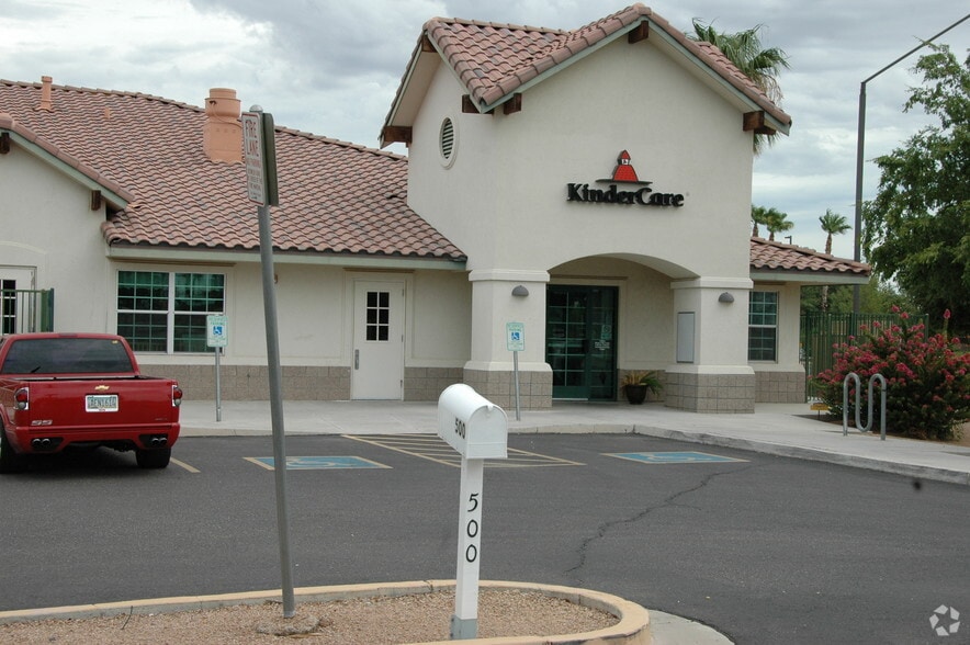 500 S Gilbert Rd, Gilbert, AZ for sale - Primary Photo - Image 1 of 15