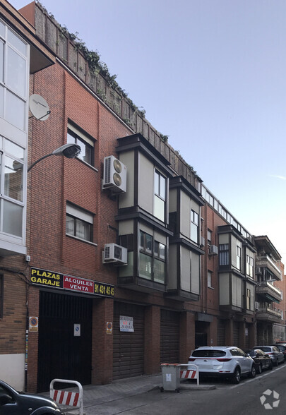 Calle Ferroviarios, 85, Madrid, Madrid for sale - Building Photo - Image 2 of 2