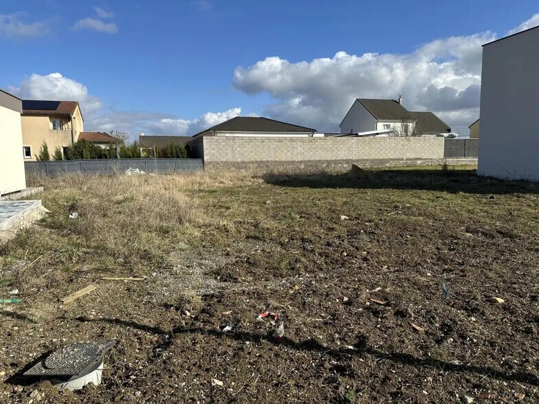 Land in Louvigny for sale - Building Photo - Image 1 of 4