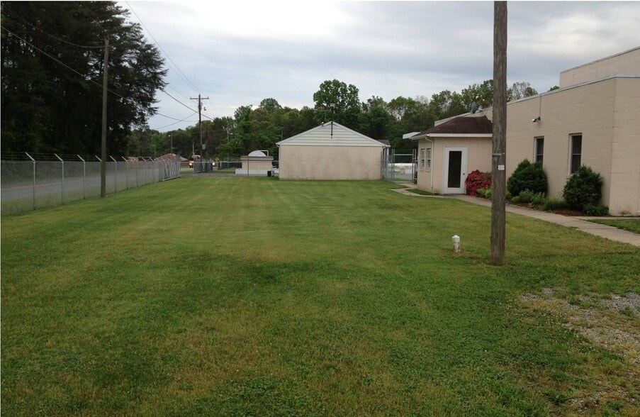 12284 State Rd, King George, VA for sale - Building Photo - Image 1 of 1