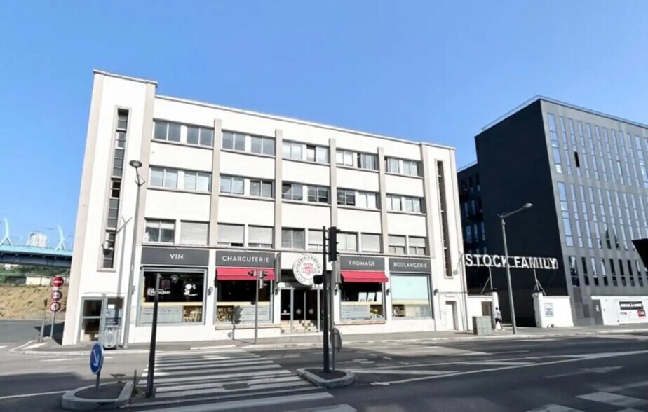 53 Rue De Saint-Cyr, Lyon for lease - Building Photo - Image 2 of 9