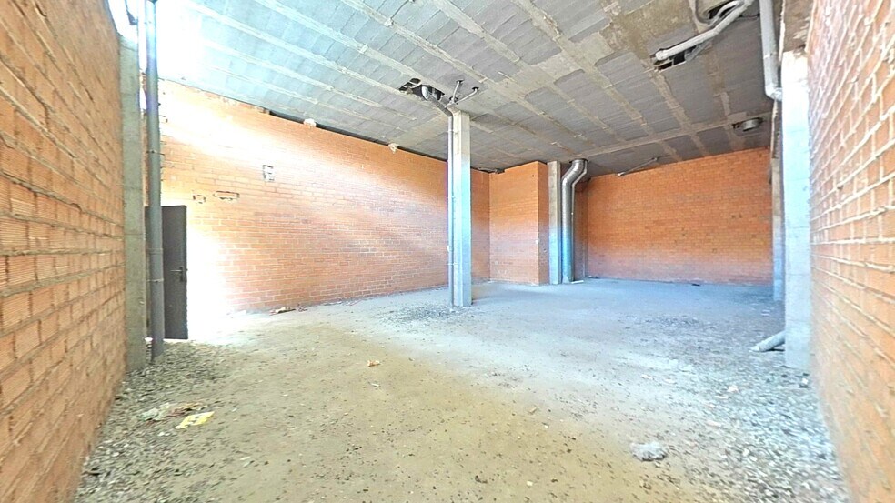 Retail in Mérida for sale - Building Photo - Image 2 of 24