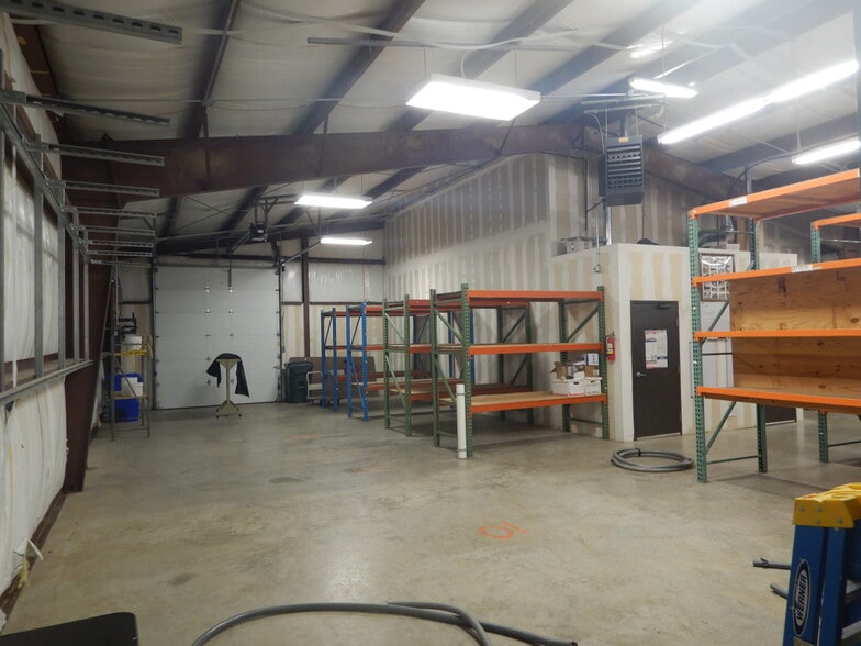 2051 Bender Ln, Arnold, MO for lease - Building Photo - Image 3 of 12