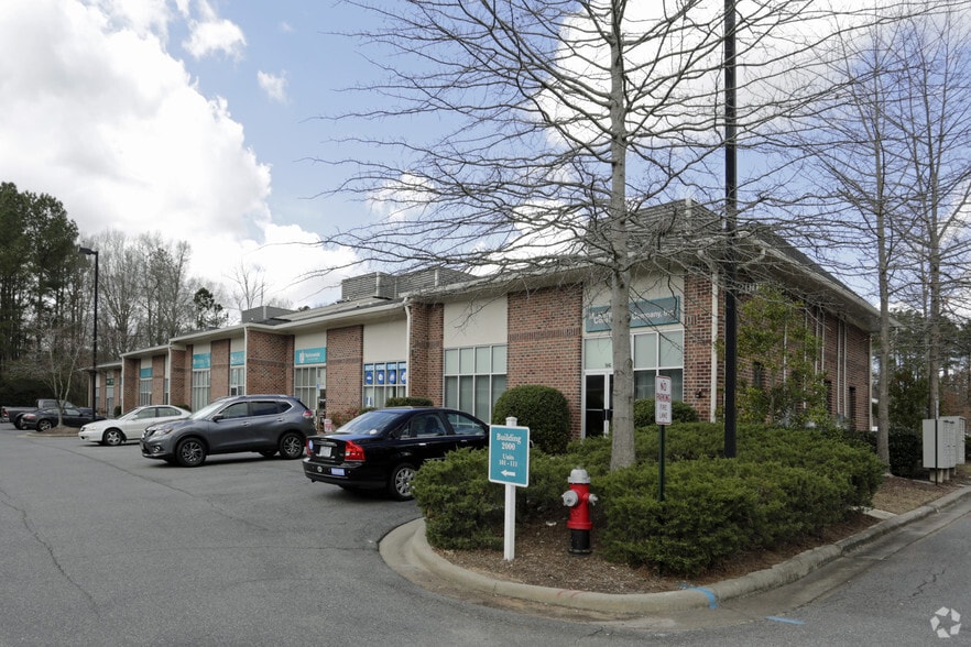 2000 Bearcat Way, Morrisville, NC for lease - Primary Photo - Image 1 of 72