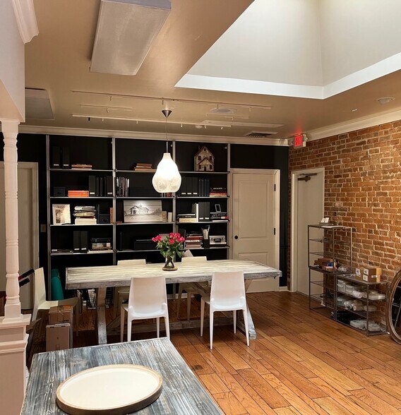 4 NW 2nd St, Evansville, IN for lease - Building Photo - Image 2 of 10