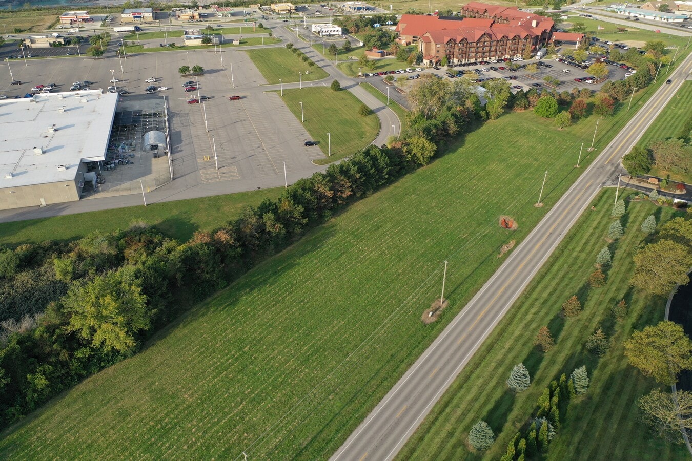 1704 Hull Rd, Sandusky, OH 44870