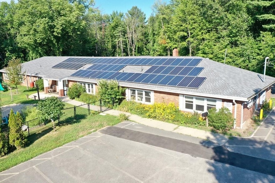 557 Easthampton Rd, Northampton, MA 01060