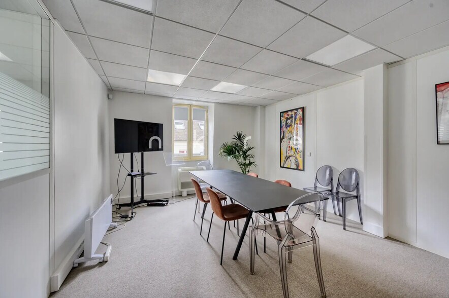 Office in Paris for lease - Interior Photo - Image 3 of 17