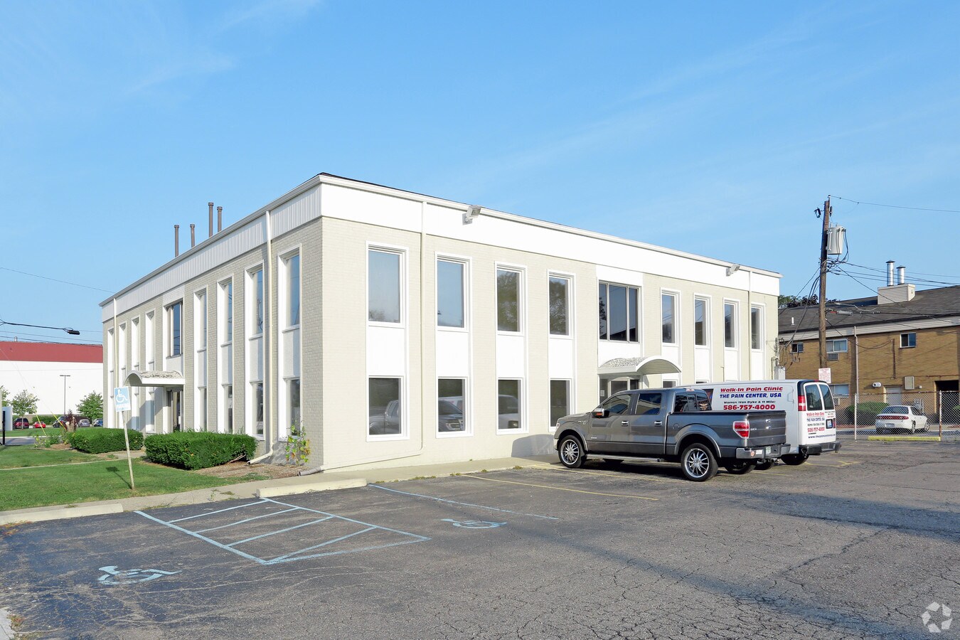 28000 Van Dyke Ave, Warren, MI 48093 Property Record