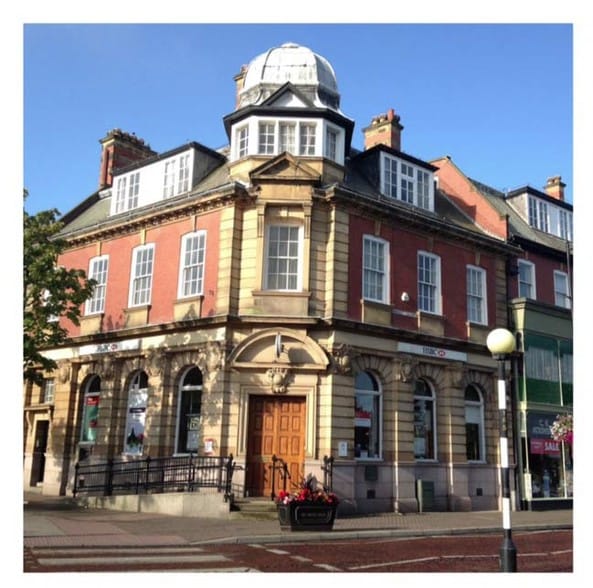 6 Clifton Sq, Lytham St Annes for sale - Primary Photo - Image 1 of 1