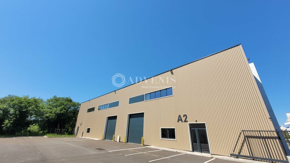 152 Rue François René De Chateaubriand, Carquefou for lease Building Photo- Image 1 of 8