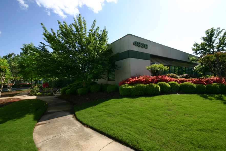 4900-4970 Corporate Dr, Huntsville, AL for lease - Building Photo - Image 1 of 5