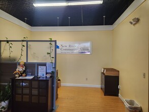 1093 E Main St, Radford, VA for lease Interior Photo- Image 2 of 17