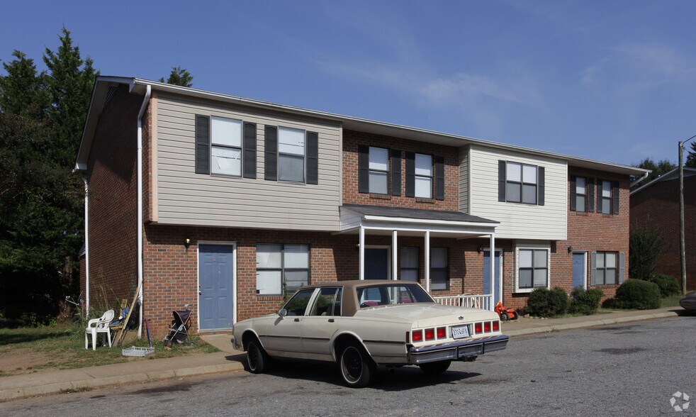 420 Simpson Rd, Anderson, SC 29621