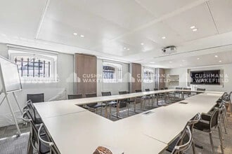 48 Rue La Pérouse, Paris for lease Interior Photo- Image 1 of 1