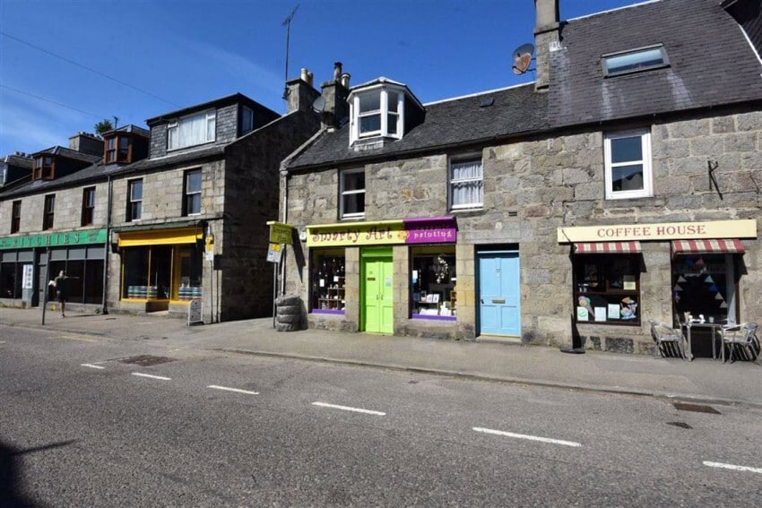 39 High St, Grantown On Spey for sale - Primary Photo - Image 1 of 12