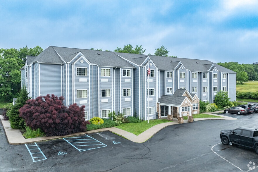 886 Casteel Rd, Hazelton, WV for sale - Primary Photo - Image 1 of 1