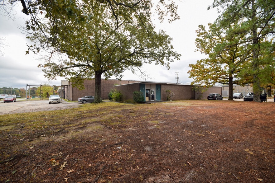 6005 Scott Hamilton Dr, Little Rock, AR for sale - Building Photo - Image 2 of 9