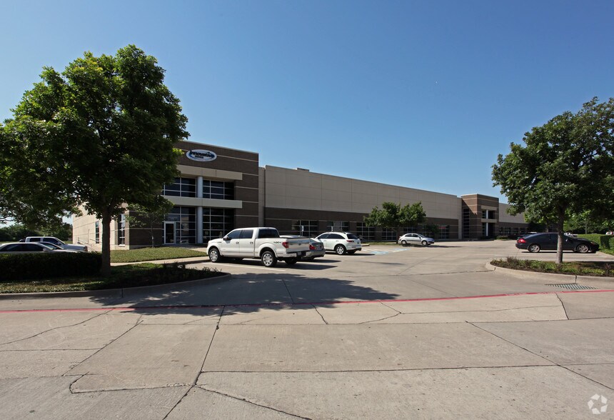 1625 Wallace Dr, Carrollton, TX 75006